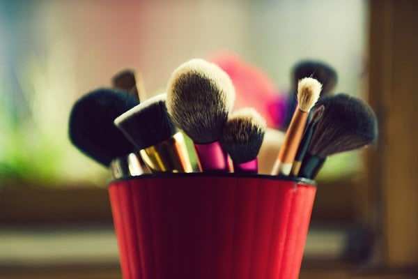 Here's How To Clean Your Makeup Brushes And Sponges