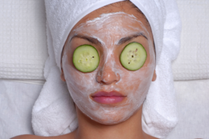 7 Natural Postpartum Acne Remedies for Clear Skin