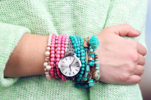 How to Make Stretch Beaded Bracelets that Won't Break (24 Tips & Ideas)